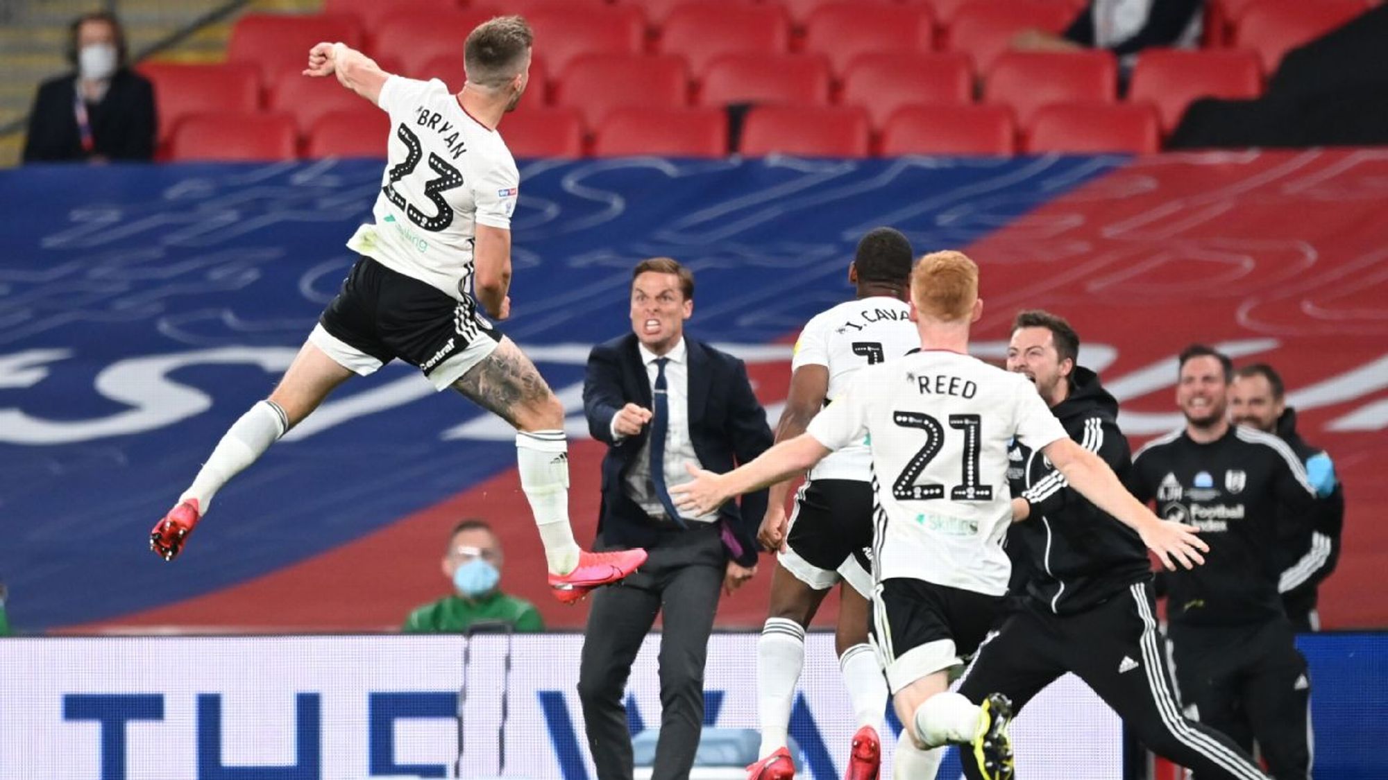 尤其是在前 尤其是在前